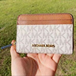 card holder mk